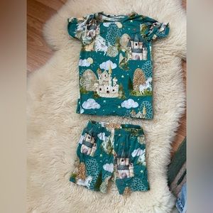 Posh Peanut short pajamas size 3T EUC